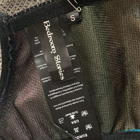 NWT Bedroom Stories Bullet Bra Pointed Cups Chinoiserie Mesh Bows Small - Picture 4 of 9